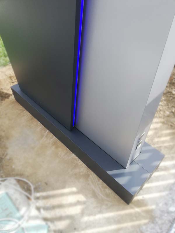 totem luminoso aziendale gorreri srl reggio emilia