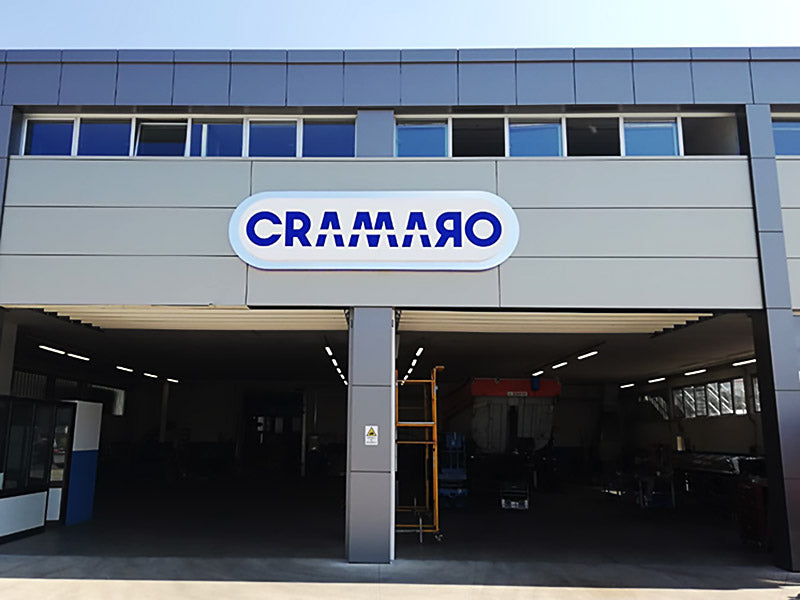 insegna luminosa a verona per cramaro