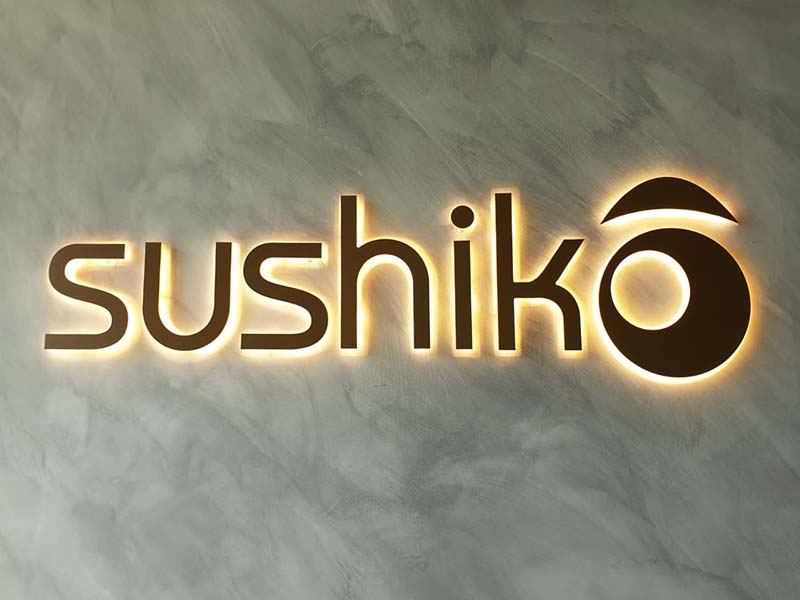 insegna luminosa per interni sushiko bologna