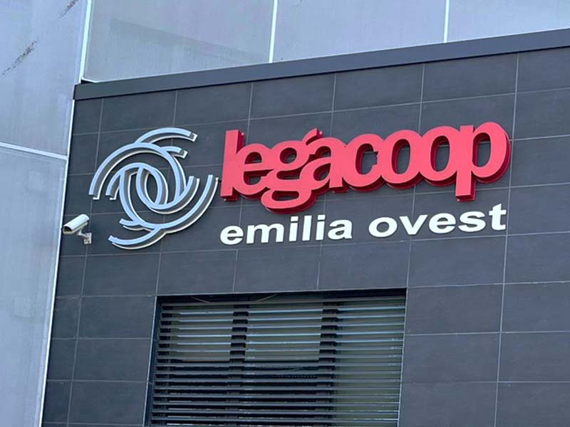 insegna scatolare legacoop reggio emilia