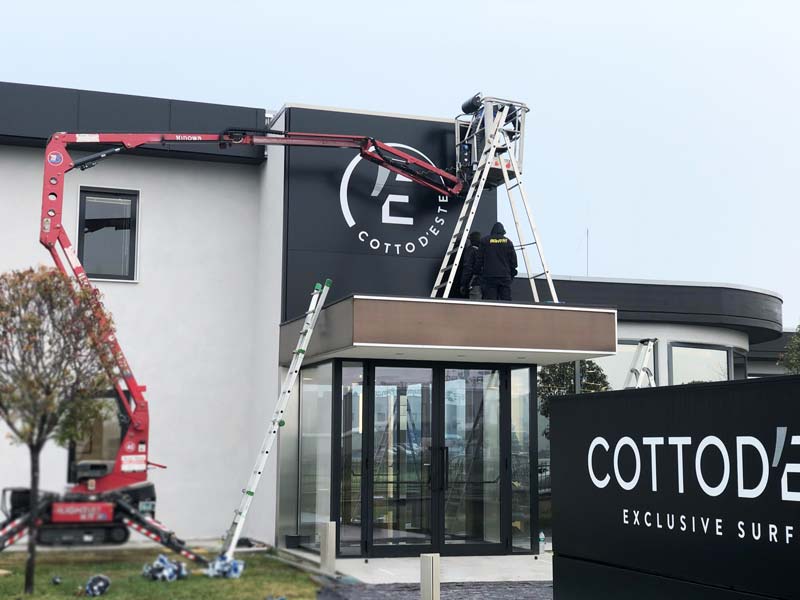 installazione facciata cotto d'este modena
