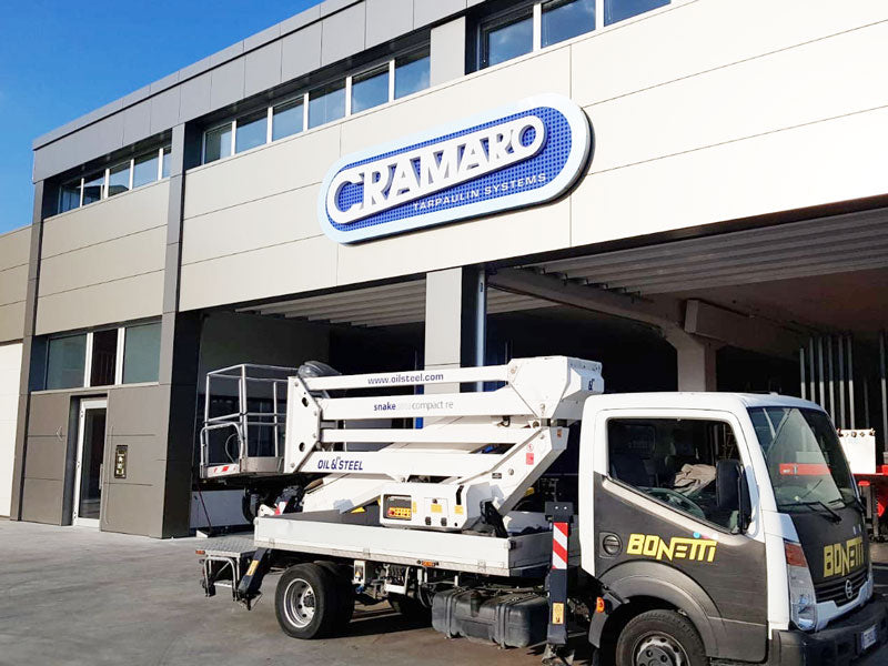 installazione insegna luminosa cramaro srl verona