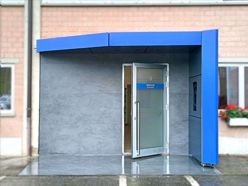 pensilina luminosa bronzoni motori reggio emilia