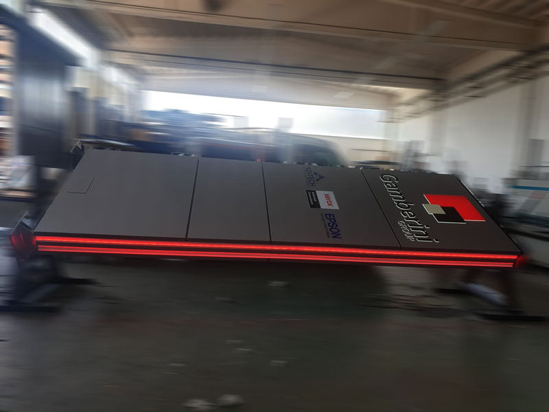 produzione-totem luminoso gamberini group bologna
