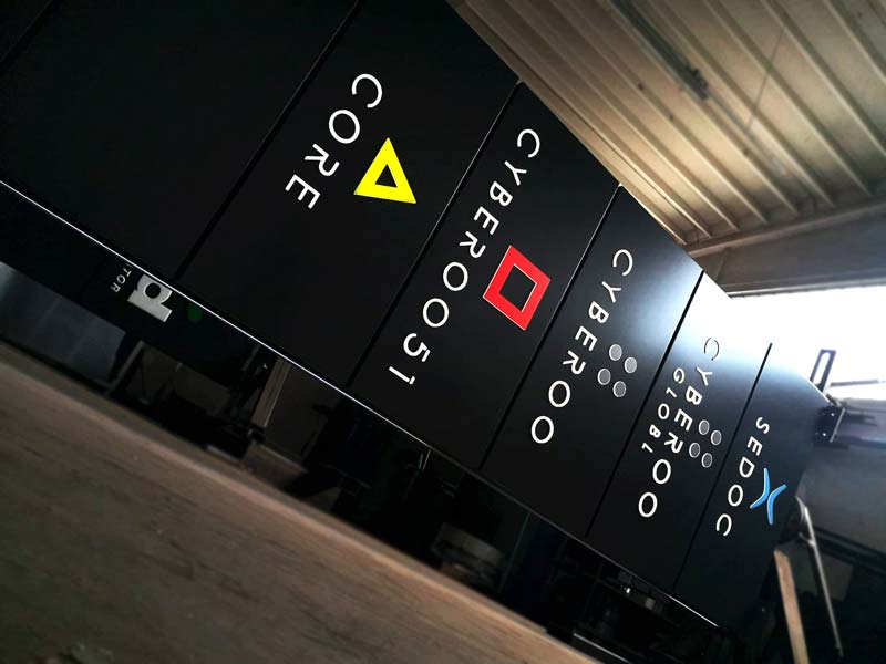 produzione totem modulare sedoc digital group reggio emilia