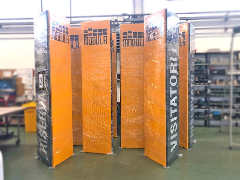 produzione totem segnaletici trifacciali modula spa salvaterra
