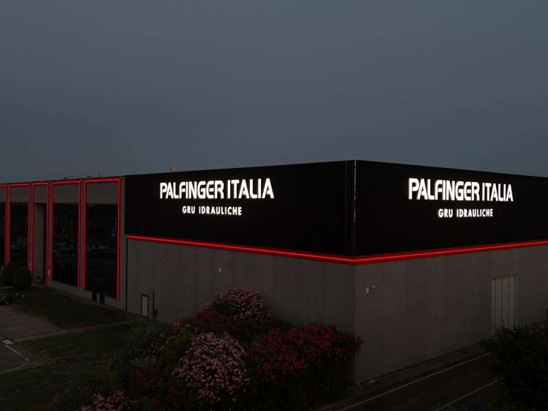 restyling sede aziendale ferrari palfinger spa reggio emilia