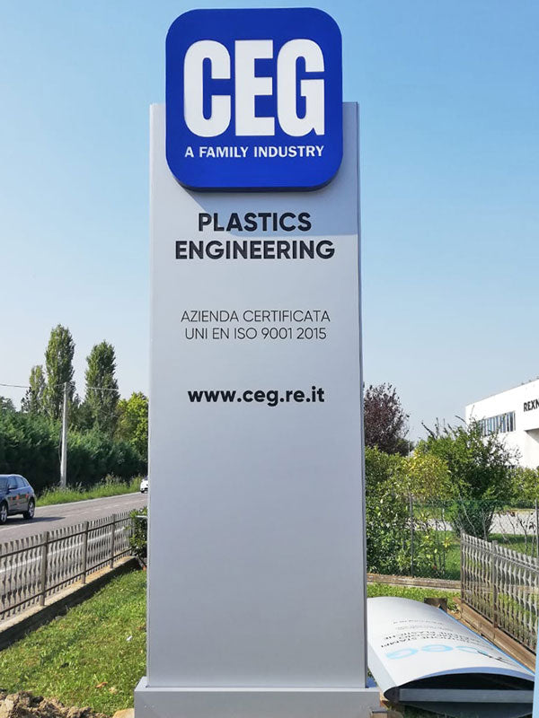 totem luminoso a led ceg srl correggio