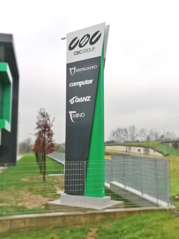 totem luminoso aziendale cbc group bergamo