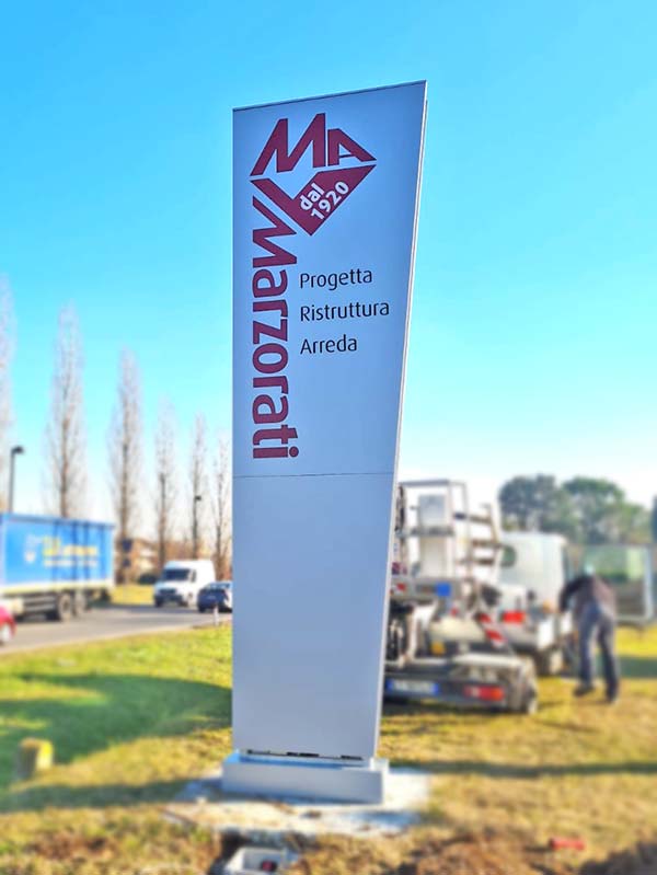 totem luminoso aziendale marzorati arredamenti milano