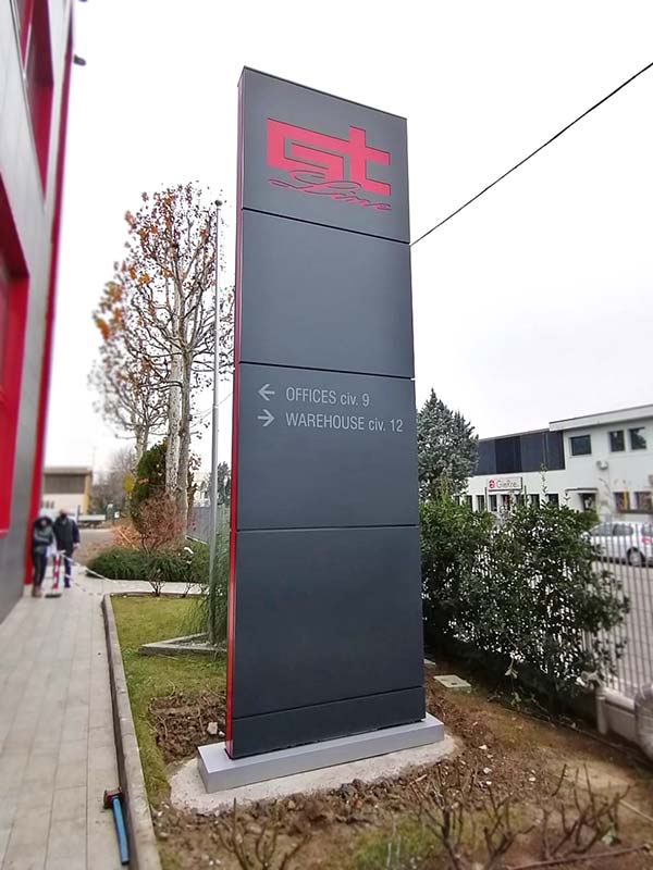 totem luminoso bay gt line srl bologna