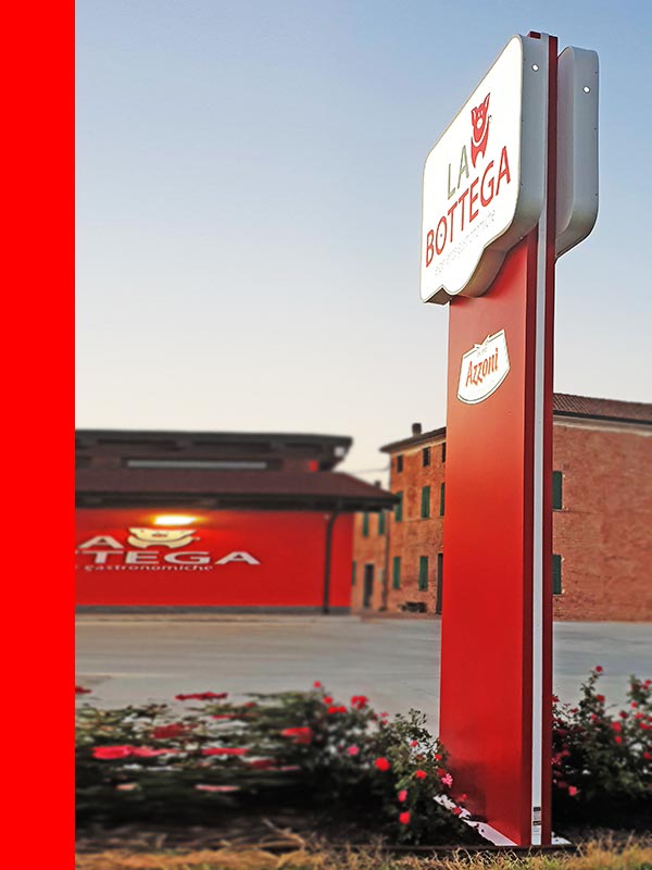 totem luminoso la bottega azzoni salumi mantova