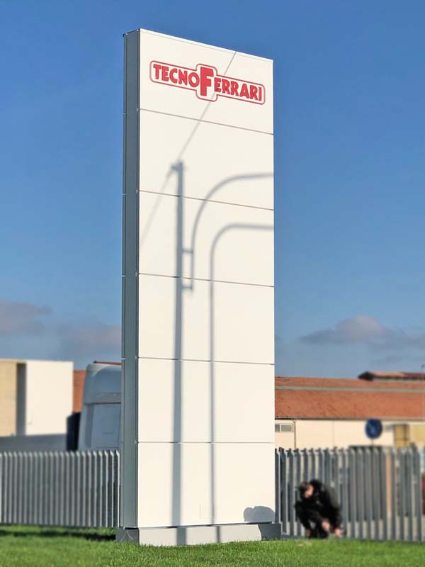 totem modulare in alucobond tecnoferrari spa sassuolo