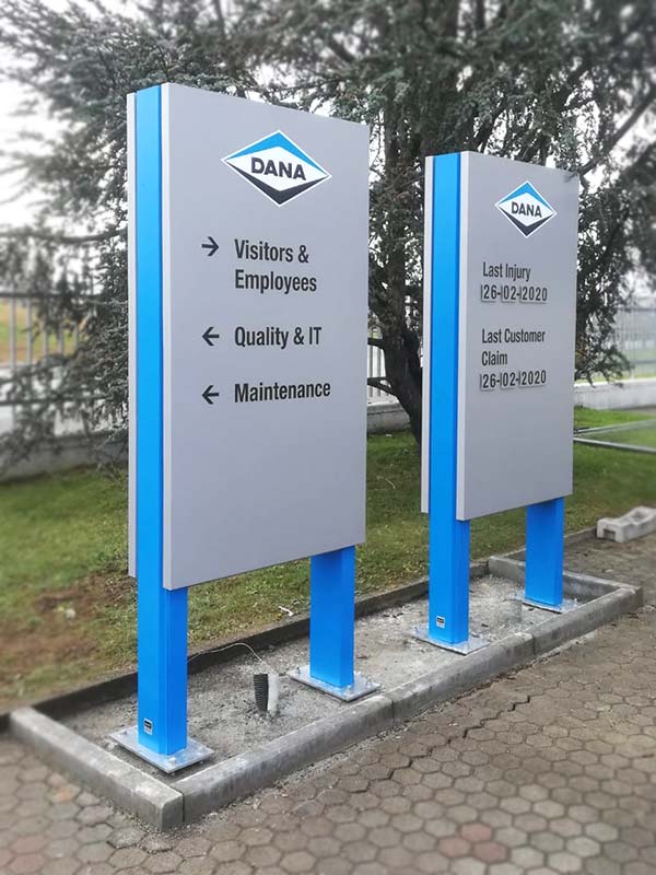 totem segnaletici luminosi dana spa vercelli