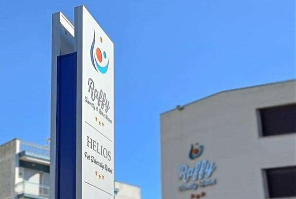 Totem a Marina di Imperia