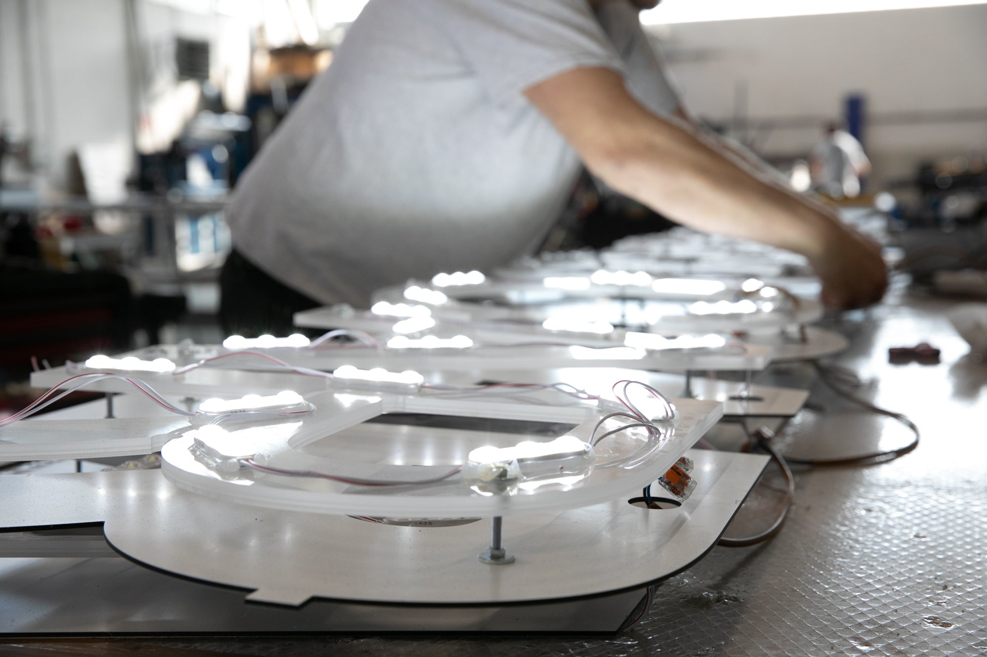 Cablaggio Led di insegna luminosa