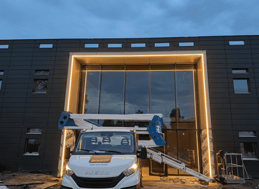 bonetti realizza il portale design per meta hydraulics a reggio emilia