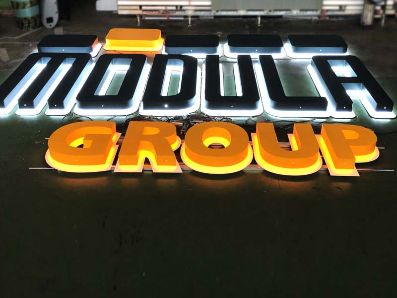 Modula Group - Insegna luminosa scatolata retroilluminata in alluminio