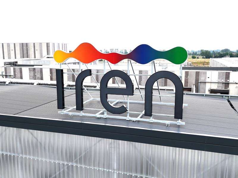 Iren Forsu - Insegna luminosa a lettere scatolate di grande formato