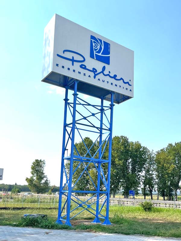 insegna luminosa aziendale paglieri spa alessandria