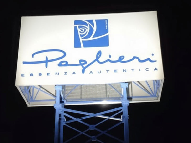 insegna aziendale con faro a Led - Paglieri spa, Alessandria