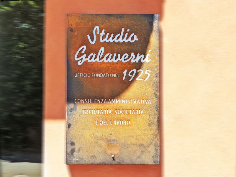 insegna luminosa corten studio galaverni reggio emilia