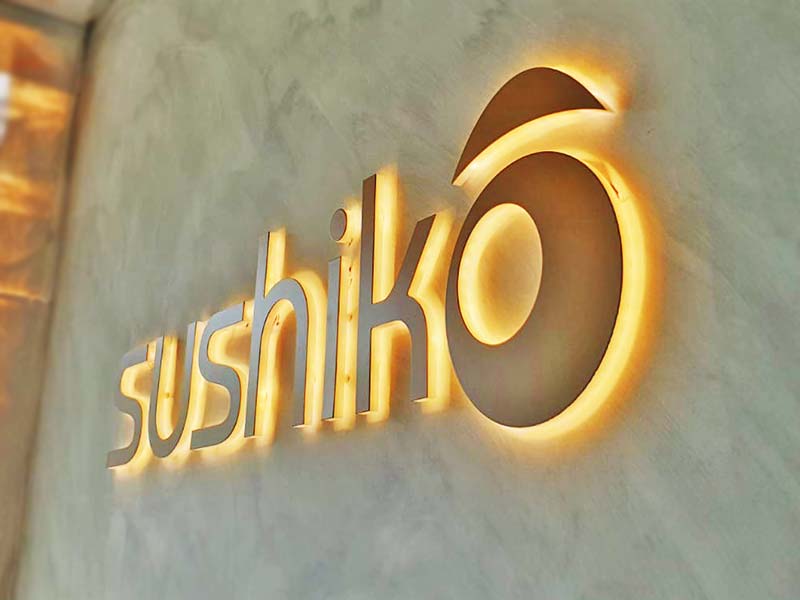 insegna luminosa per interni sushiko bologna