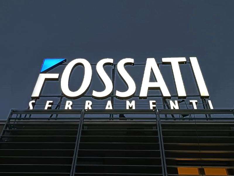 insegna luminosa scatolare fossati serramenti piacenza