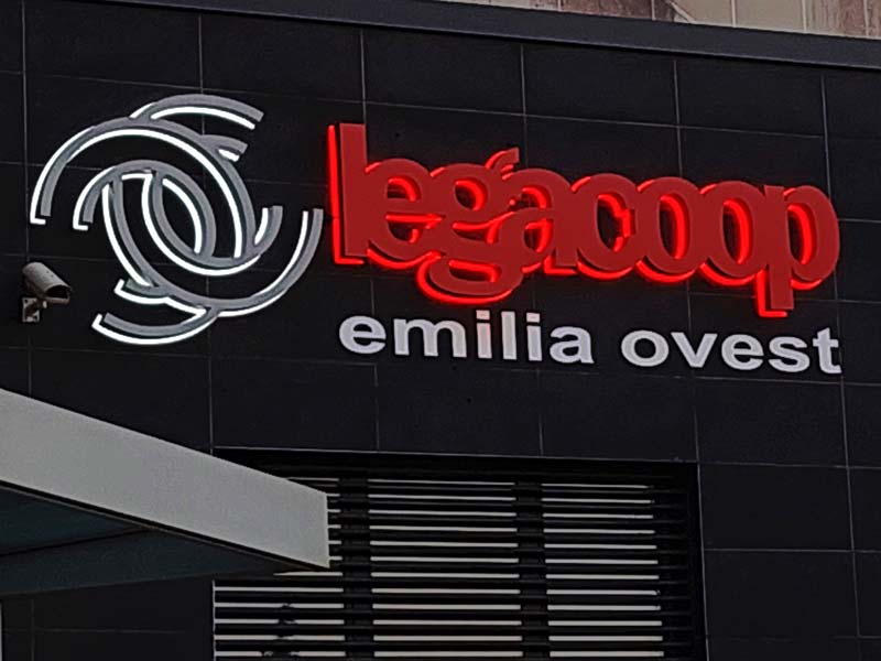  insegna scatolare legacoop reggio emilia