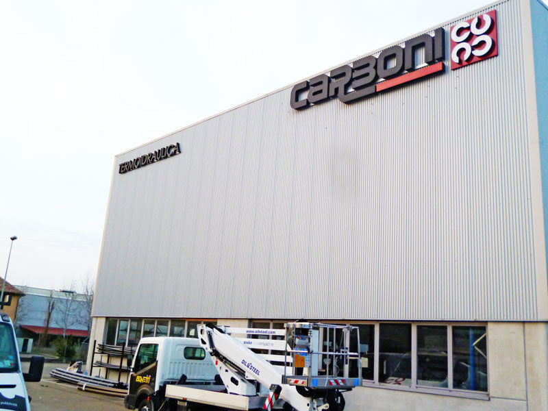 insegna scatolare luminosa carboni spa bologna