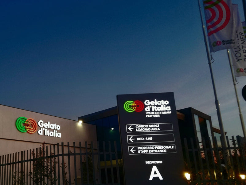 insegne luminose gelato d'italia reggio emilia