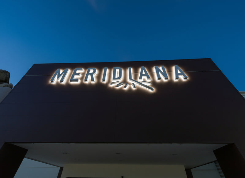Meridiana Centro Commerciale - Insegne luminose a lettere scatolate a luce riflessa