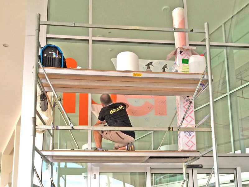 installazione grafiche adesive ipercoop baragalla reggio emilia