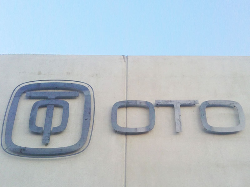 lettere in corten oto mils boretto