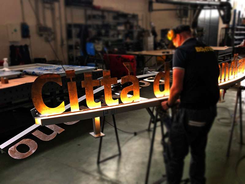produzione insegna corten per rotatoria scandiano