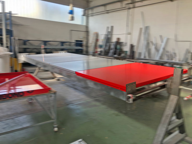 produzione totem aziendale modulare martelli spa mantova