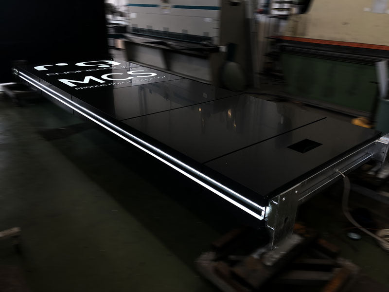 produzione totem aziendale modulare rg engineering padova
