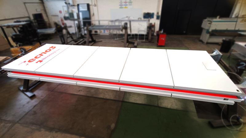 produzione totem aziendale modulare tecno 3 piacenza