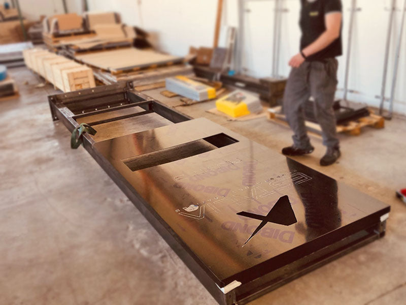 produzione totem luminoso aziendale estalia spa brescia