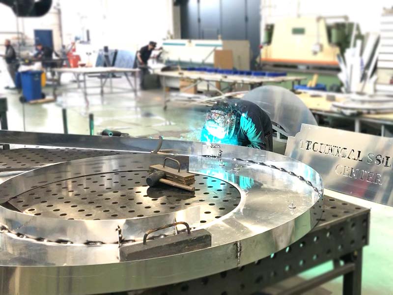 produzione totem luminoso isb ital cuscinetti spa rubiera