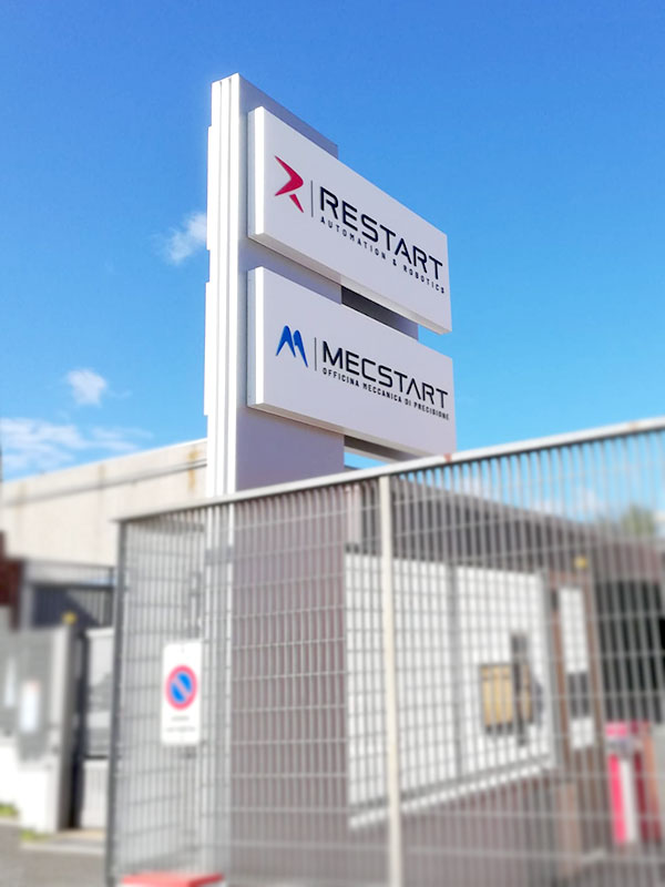 Restart - Totem aziendale luminoso Stelo