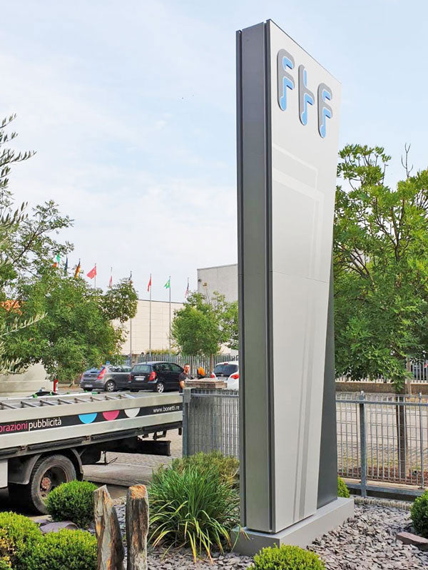 Ftf - Totem aziendale luminoso design
