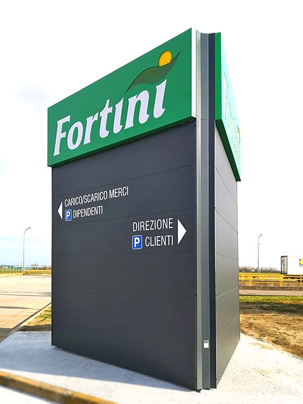 Fortini Ortofrutticoli - Totem aziendale luminoso