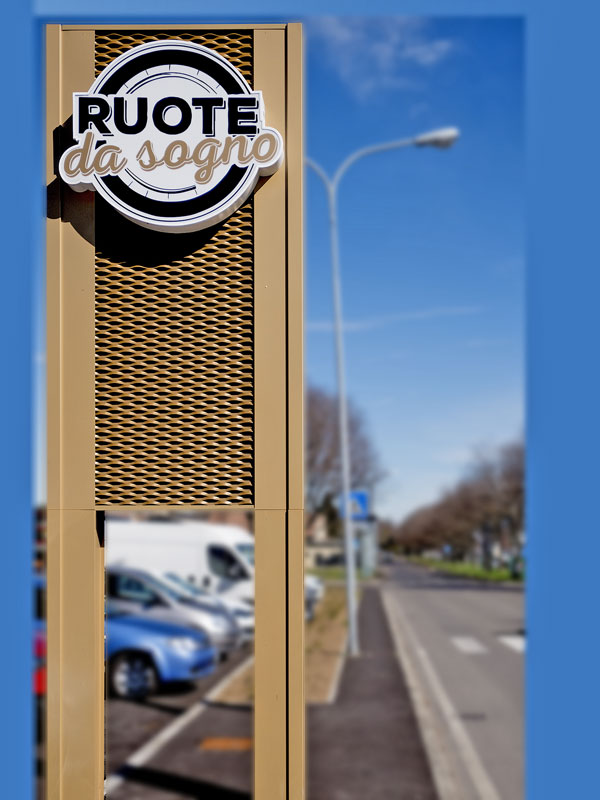 totem lamiera stirata ruote da sogno reggio emilia