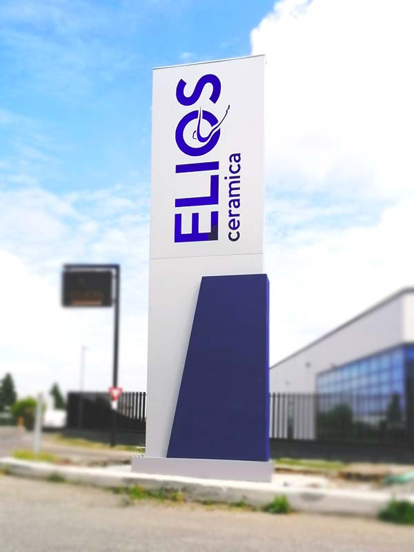 totem luminoso a led elios ceramica fiorano modenese