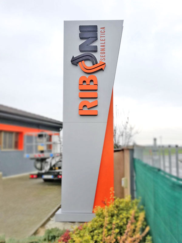 totem luminoso a led riboni segnaletica lodi