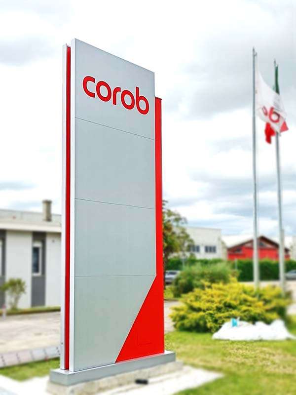 totem luminoso aziendale corob modena