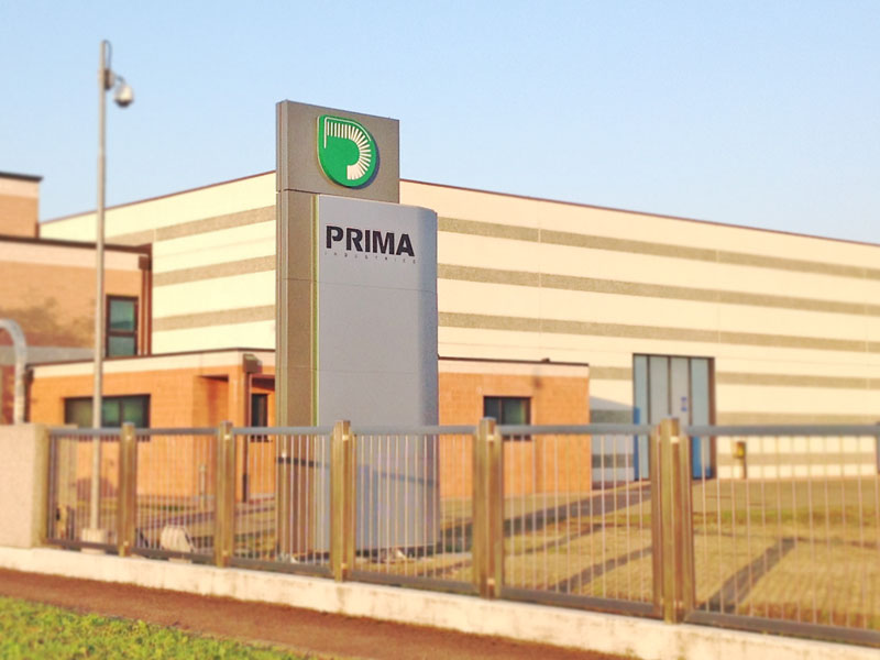 totem luminoso aziendale prima industries correggio