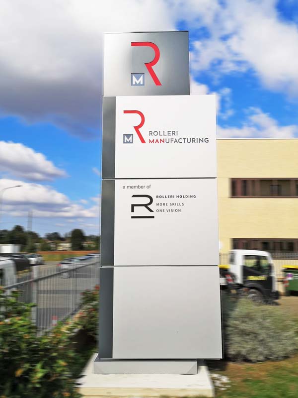totem luminoso aziendale rolleri spa piacenza