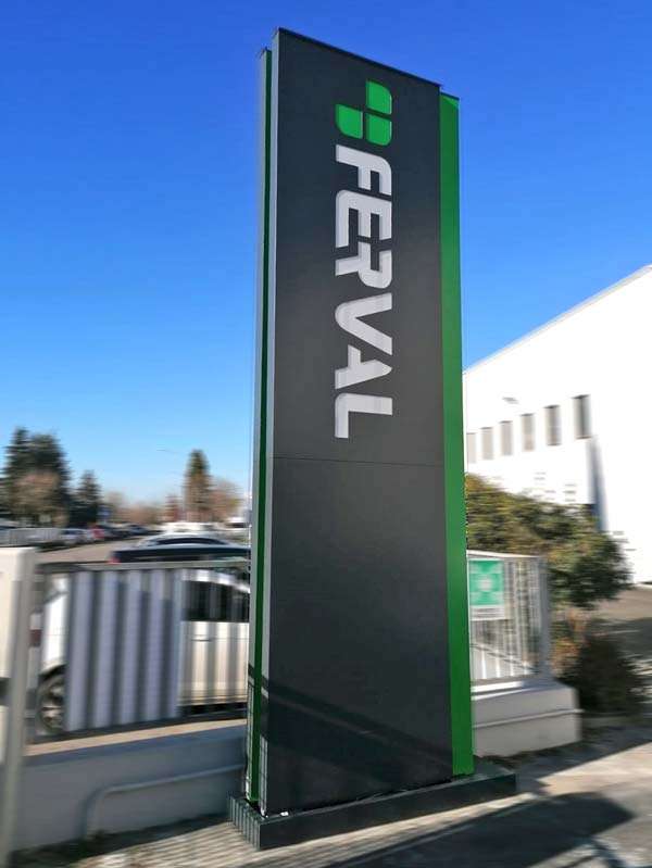 totem luminoso bay ferval srl reggio emilia